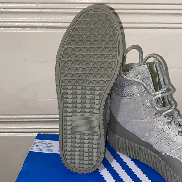 Halo Green Adidas Samba - Picture 2 of 2